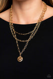 Winking Wanderer - Gold - NS-560