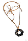 Tied Triumph - Black - NS-725